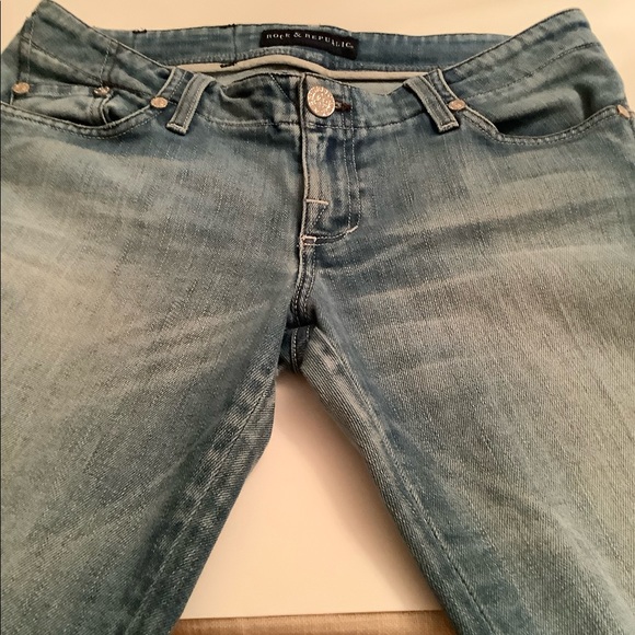 Women’s Rock and Republic Jeans. Waist 32 inches. Inseam 29 inches. - Picture 12 of 12
